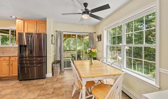 70 Riverside Dr, Allenstown, NH 03275