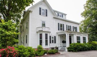 446 Bellevue Ave 6, Newport, RI 02840
