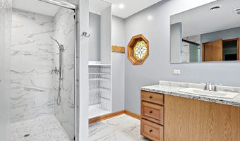 22806 W Loon Lake Blvd, Antioch, IL 60002