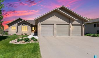 608 N Riverwood Cir, Brandon, SD 57005
