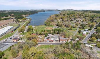 709 Sherman St, Badin, NC 28009