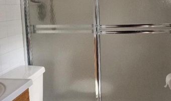 8 Nimbus Dr, Alloway, NJ 07462