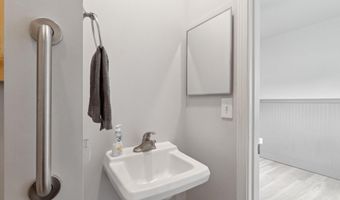 113 S Grover Ave, Alma, MI 48801