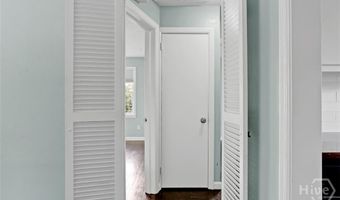 1410 E 51st St, Savannah, GA 31404