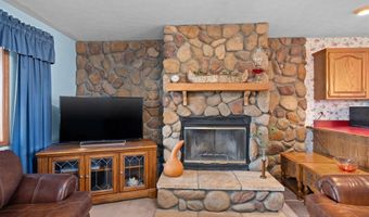 11938 Davis Rd, Alhambra, IL 62001