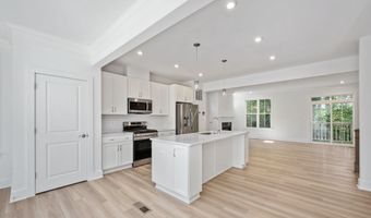 7404 ROCKY CREEK Ter, Annandale, VA 22003