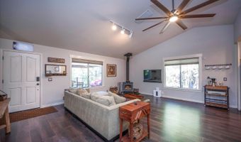 2641 Chamonix Dr, Arnold, CA 95223