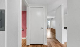 2340 Caringa Way E, Carlsbad, CA 92009