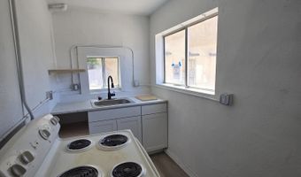 110 Mesa St SE, Albuquerque, NM 87106