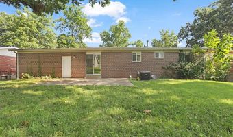 1210 Dorne Dr, Ballwin, MO 63021