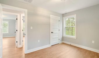 450 Fremont Ave, Bayville, NJ 08721