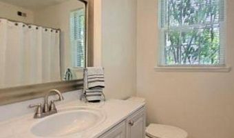 4217 32ND Rd S, Arlington, VA 22206