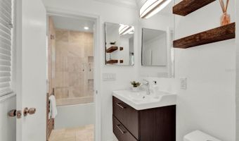160 LAKE DESTINY Trl, Altamonte Springs, FL 32714