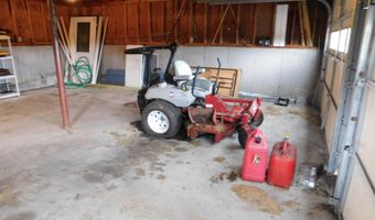 81 S Main St, Athens, ME 04912