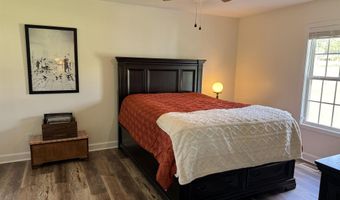 70 Damien Dr, Albertville, AL 35951
