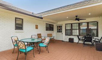 11049 E Vieux Dr, Baton Rouge, LA 70815