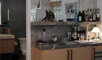 16206 Morrison St, Encino, CA 91436