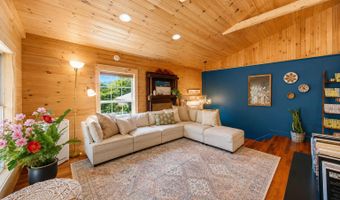 104 Ridge Ave, Appalachia, VA 24216