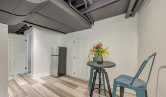 7708 Creekwood Ln, Amberley, OH 45237