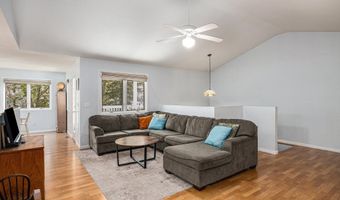 1105 Grove St, Baldwin City, KS 66006