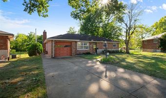8628 Hillery Dr, Affton, MO 63123