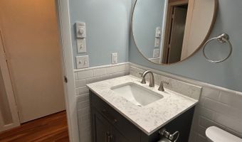 10 Falls River Cir, Essex, CT 06442