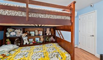 70 Riverside Dr, Allenstown, NH 03275