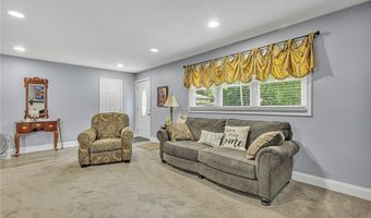 713 21st St, Aliquippa, PA 15001