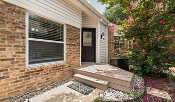 14826 Le Grande Dr, Addison, TX 75001