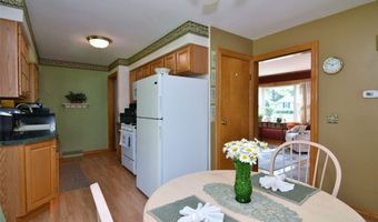 594 Terra Ln, Amherst, OH 44001
