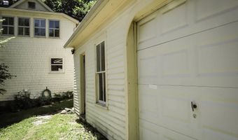 25 Charles St, Belfast, ME 04915