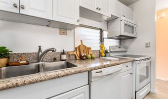 3020 Ala Napuaa Pl 202, Honolulu, HI 96818