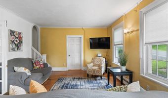 202 Steadwell Rd, Amsterdam, NY 12010