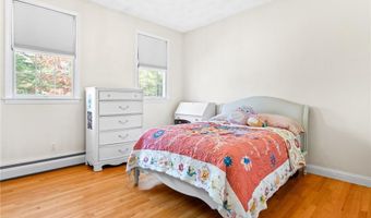 3 Aster Ln, Coventry, RI 02831
