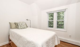 3 Deerfield Rd, Brookfield, CT 06804