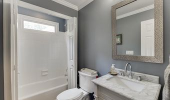 3313 Glen Devon Ln, Berkeley Lake, GA 30096