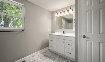 605 E Char Lou Dr, Greensburg, IN 47240