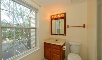43855 CHLOE Ter, Ashburn, VA 20147