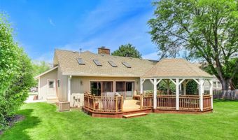 611 W Whiting Ln, Arlington Heights, IL 60004