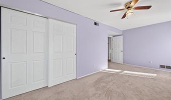 618 Running Creek Dr, Ballwin, MO 63021