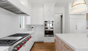 7705 HOLIDAY Ter, Bethesda, MD 20817