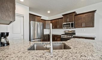 1511 White Fish Lake St, Caldwell, ID 83607