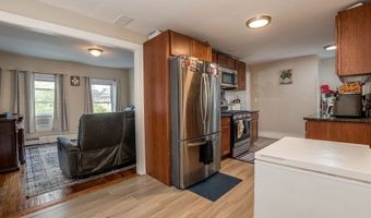 40 Falmouth St, Attleboro, MA 02703
