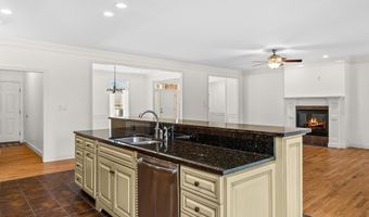 203 Heighton Ct, Alcoa, TN 37701