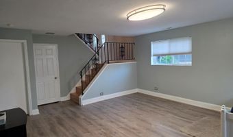 1719 W Lexington Dr, Arlington Heights, IL 60004