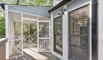 100 Little Rdg, Berkeley Lake, GA 30096