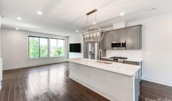 931 Cityscape Dr, Charlotte, NC 28205