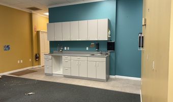 68 Center St 20, Barnstable, MA 02630