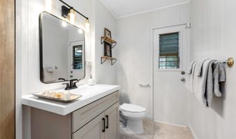 3483 Ala Hinalo St, Honolulu, HI 96818