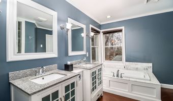 5 A Big Buck Ln, Brookfield, CT 06804